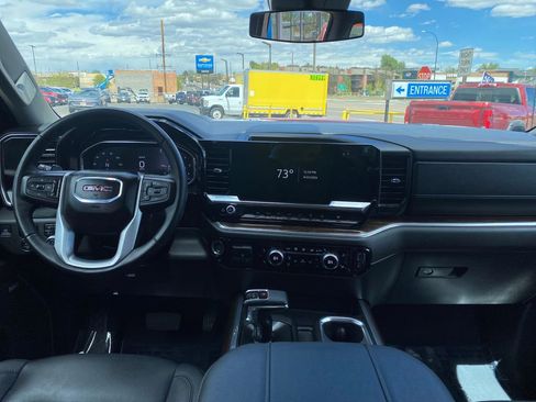 Used 2024 GMC Sierra 1500 Elevation w/ Elevation Premium Package AWD/4WD image 12