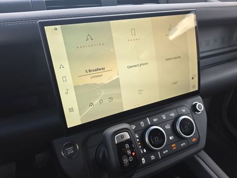 New 2026 Land Rover Defender 110 X-Dynamic SE AWD/4WD image 15