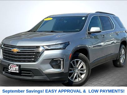 Used 2023 Chevrolet Traverse LT
