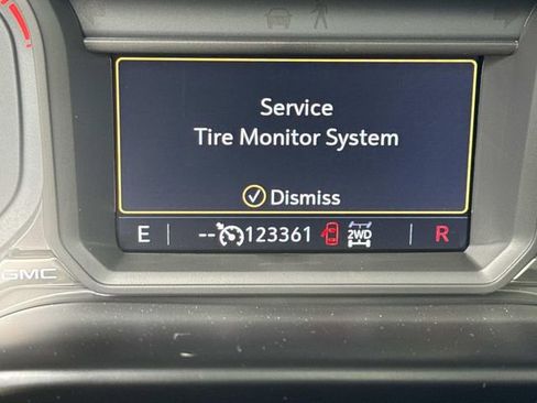 Used 2019 GMC Sierra 1500 AT4 w/ AT4 Premium Package AWD/4WD image 28