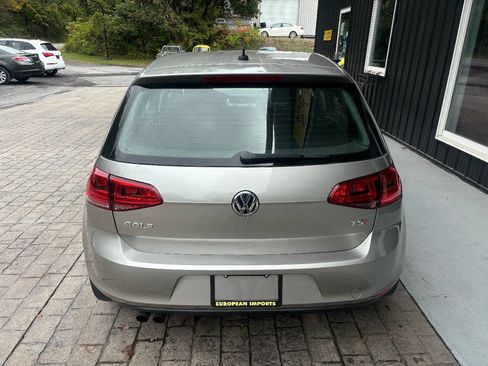 Used 2017 Volkswagen Golf Wolfsburg Edition image 6