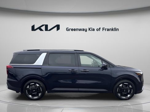 New 2026 Kia Carnival EX image 8