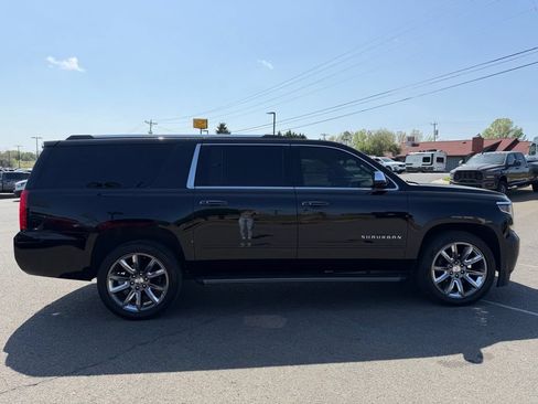 Used 2019 Chevrolet Suburban Premier AWD/4WD image 2