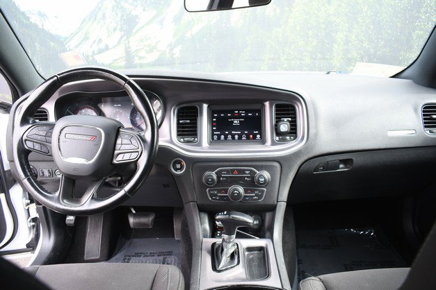 Used 2020 Dodge Charger SXT w/ Blacktop Package RWD image 18