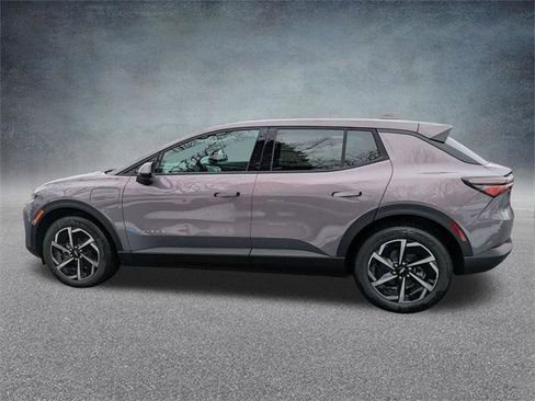 New 2026 Chevrolet Equinox EV LT image 7