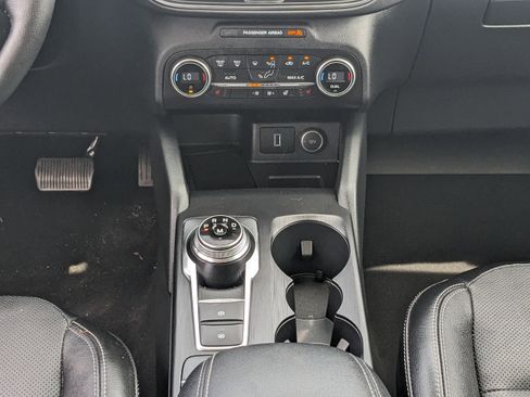 Certified 2020 Ford Escape Titanium image 22