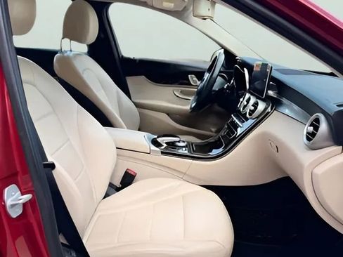 Used 2016 Mercedes-Benz C 300 Sedan w/ Surround View Package image 21