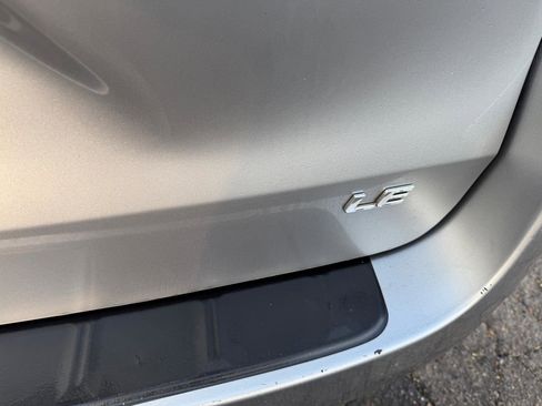 Used 2012 Toyota Sienna LE image 11