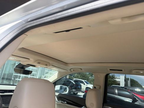Used 2020 Cadillac XT6 Premium Luxury FWD image 15