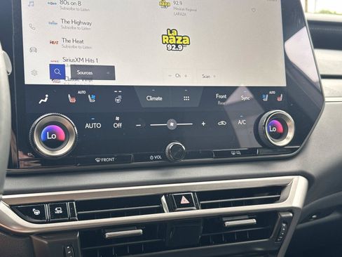 Used 2025 Lexus RX 350 AWD w/ Convenience Package image 24