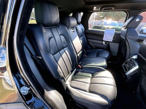 Used 2017 Land Rover Range Rover Sport HSE image 30