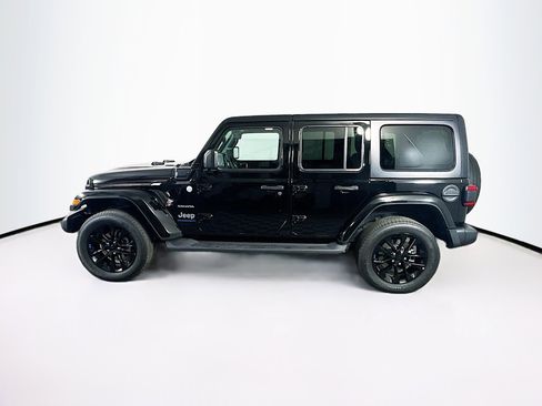 Used 2023 Jeep Wrangler Sahara image 4