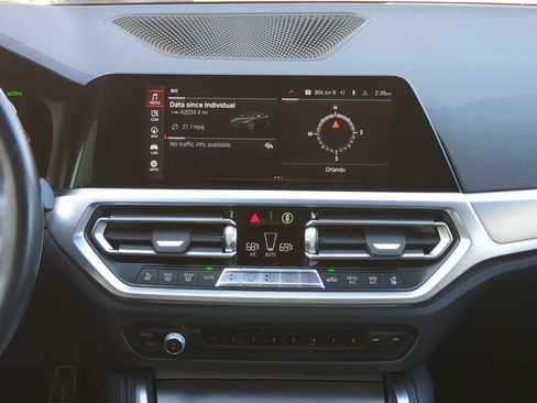 Used 2023 BMW 440i xDrive Coupe w/ Premium Package image 28