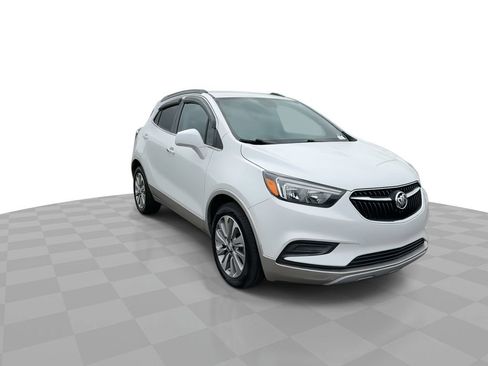 Certified 2020 Buick Encore Preferred FWD image 3
