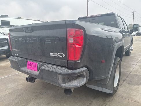 Used 2025 Chevrolet Silverado 3500 High Country w/ High Country Premium Package image 13