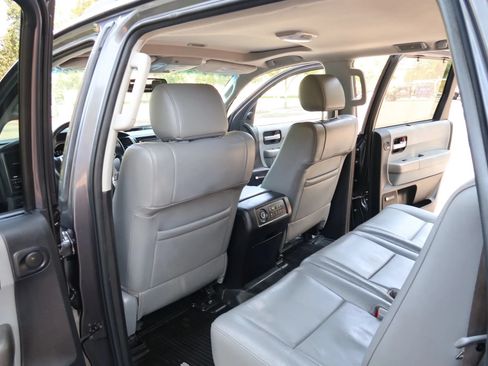 Used 2017 Toyota Sequoia Limited w/ Safety & Convenience Package AWD/4WD image 20