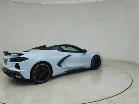 Used 2022 Chevrolet Corvette Stingray Premium Conv w/ Z51 Performance Package image 68