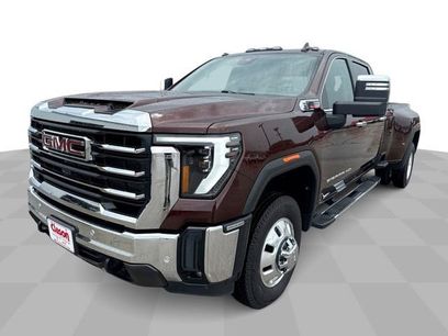Used 2024 GMC Sierra 3500 SLT w/ SLT Premium Package
