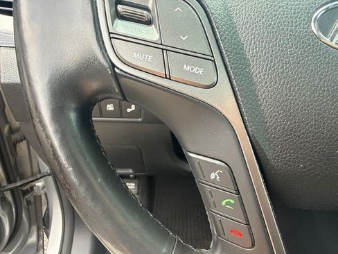 Used 2015 Hyundai Santa Fe Limited w/ Option Group 04 FWD image 24