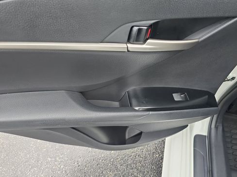 Used 2025 Toyota Camry XSE image 10