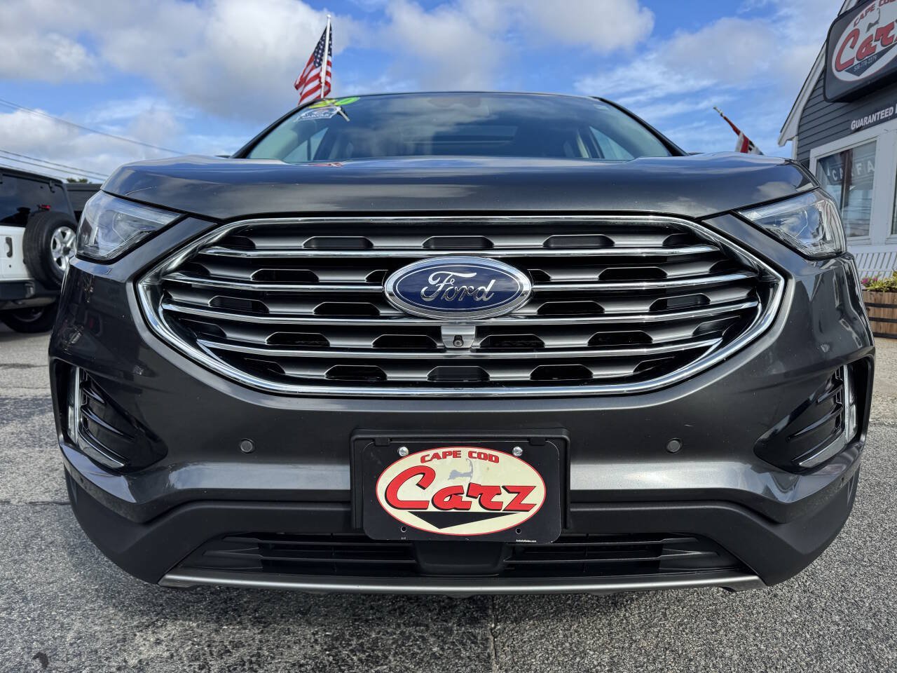 Used 2020 Ford Edge Titanium w/ Equipment Group 301A AWD/4WD image 2
