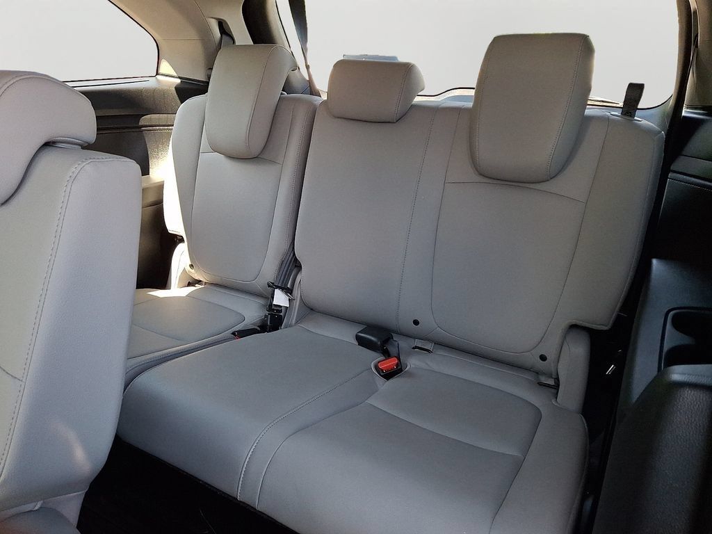 Used 2020 Honda Odyssey Touring image 11