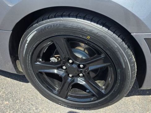 Used 2021 Chevrolet Camaro LT w/ Technology Package image 7