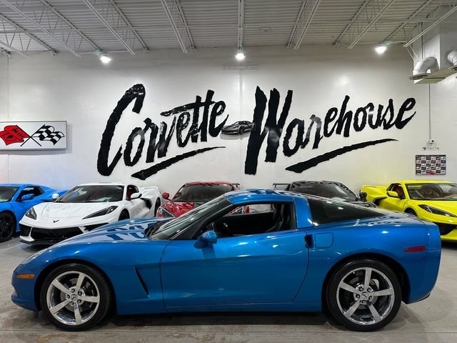 Used 2010 Chevrolet Corvette Coupe w/ Preferred Equipment Group RWD image 2
