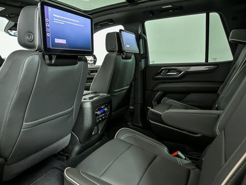 New 2026 GMC Yukon Elevation w/ Elevation Premium Package AWD/4WD image 11