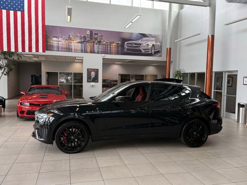 Used 2023 Maserati Levante Modena S AWD/4WD image 2
