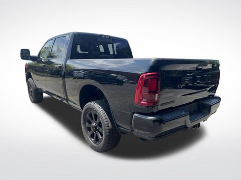 Used 2025 RAM 2500 Big Horn AWD/4WD image 3