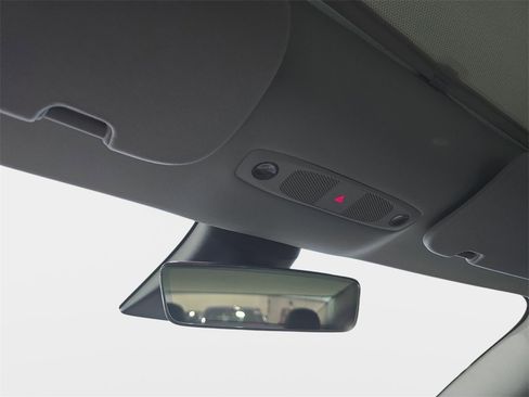 Used 2023 Tesla Model 3 Standard Range image 25