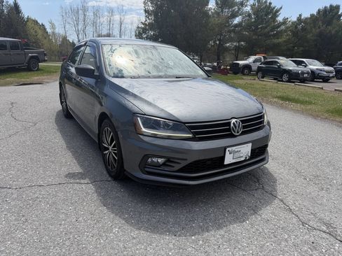 Used 2018 Volkswagen Jetta Wolfsburg Edition FWD image 7