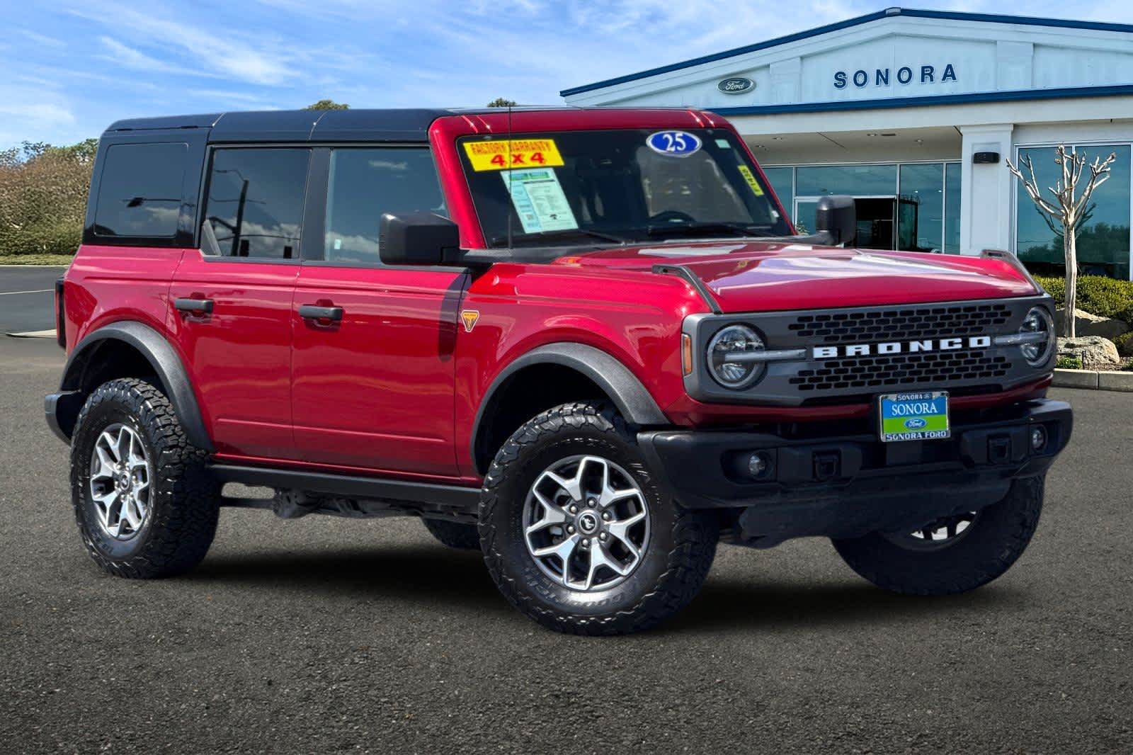 Certified 2025 Ford Bronco Badlands AWD/4WD image 2