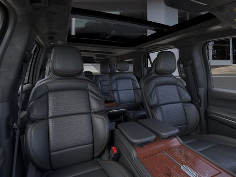 New 2026 Lincoln Navigator L Black Label AWD/4WD image 10