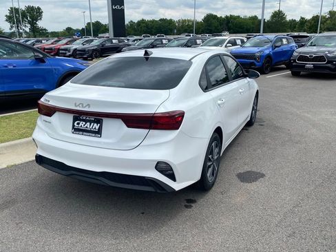 Certified 2024 Kia Forte LXS FWD image 7