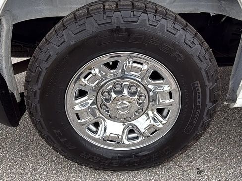 Used 2020 Nissan NV 3500 SV w/ Navigation Package RWD image 25