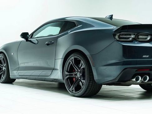 Used 2022 Chevrolet Camaro SS image 19