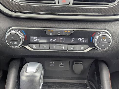 Used 2024 Nissan Altima 2.0 SR image 31