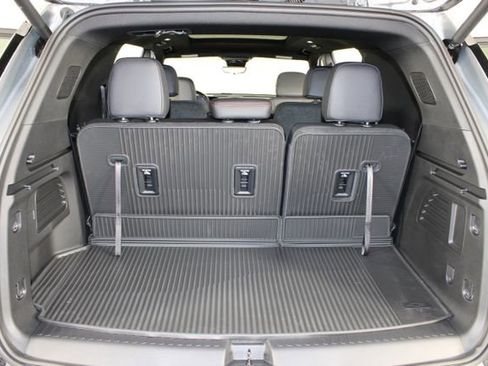 New 2026 Chevrolet Traverse Z71 w/ Enhanced Driving Package AWD/4WD image 22