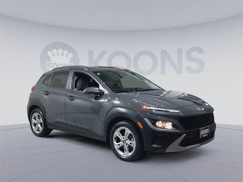 Used 2023 Hyundai Kona SEL image 2