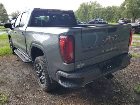Used 2021 GMC Sierra 1500 AT4 w/ AT4 Value Package AWD/4WD image 3