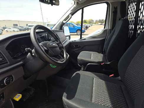 Used 2025 Ford Transit 250 Low Roof w/ Exterior Upgrade Package RWD image 6
