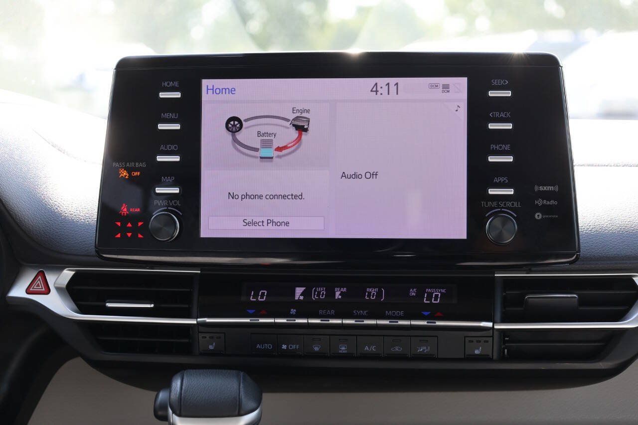 Used 2021 Toyota Sienna XLE FWD image 20