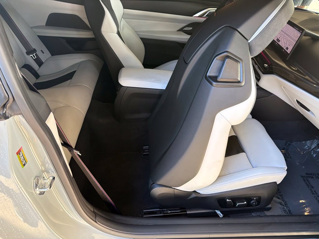 Used 2025 BMW M4 Competition RWD image 31