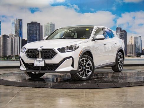 Certified 2024 BMW X2 xDrive28i w/ Premium Package image 2