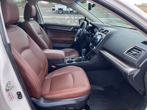 Used 2018 Subaru Outback 3.6R Touring w/ Popular Package #3 AWD/4WD image 28