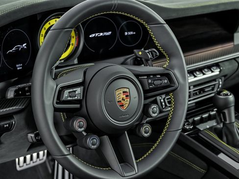 Used 2024 Porsche 911 GT3 RS RWD image 23