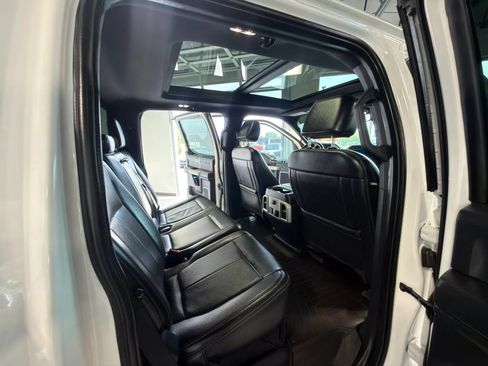 Used 2022 Ford F250 Lariat w/ Lariat Ultimate Package AWD/4WD image 24