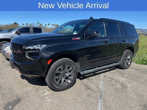 Used 2023 Chevrolet Tahoe Z71 w/ Luxury Package image 3